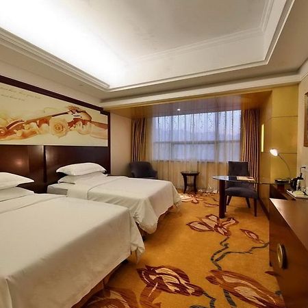 Vienna International Hotel Zhangjiajie Tianmen Mountain Bagian luar foto