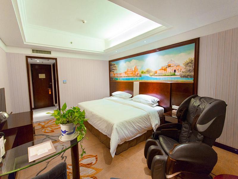Vienna International Hotel Zhangjiajie Tianmen Mountain Bagian luar foto