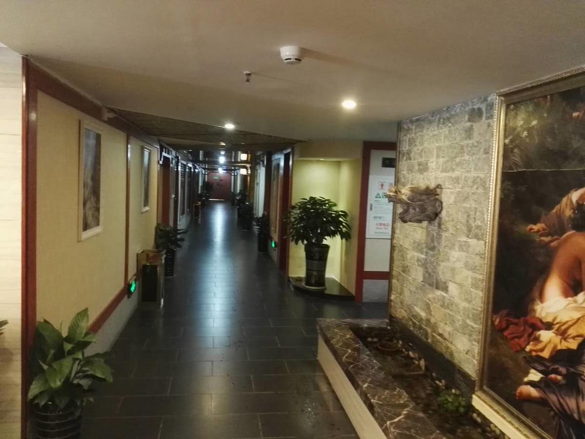 Vienna International Hotel Zhangjiajie Tianmen Mountain Bagian luar foto